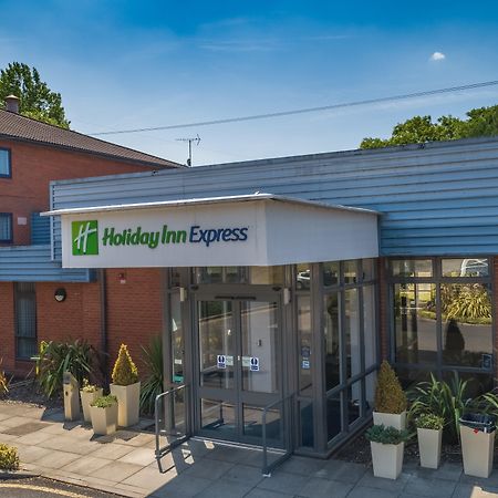Holiday Inn Express Preston South By Ihg Екстер'єр фото