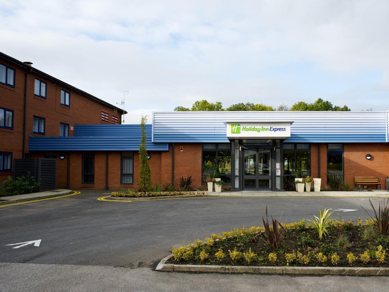 Holiday Inn Express Preston South By Ihg Екстер'єр фото