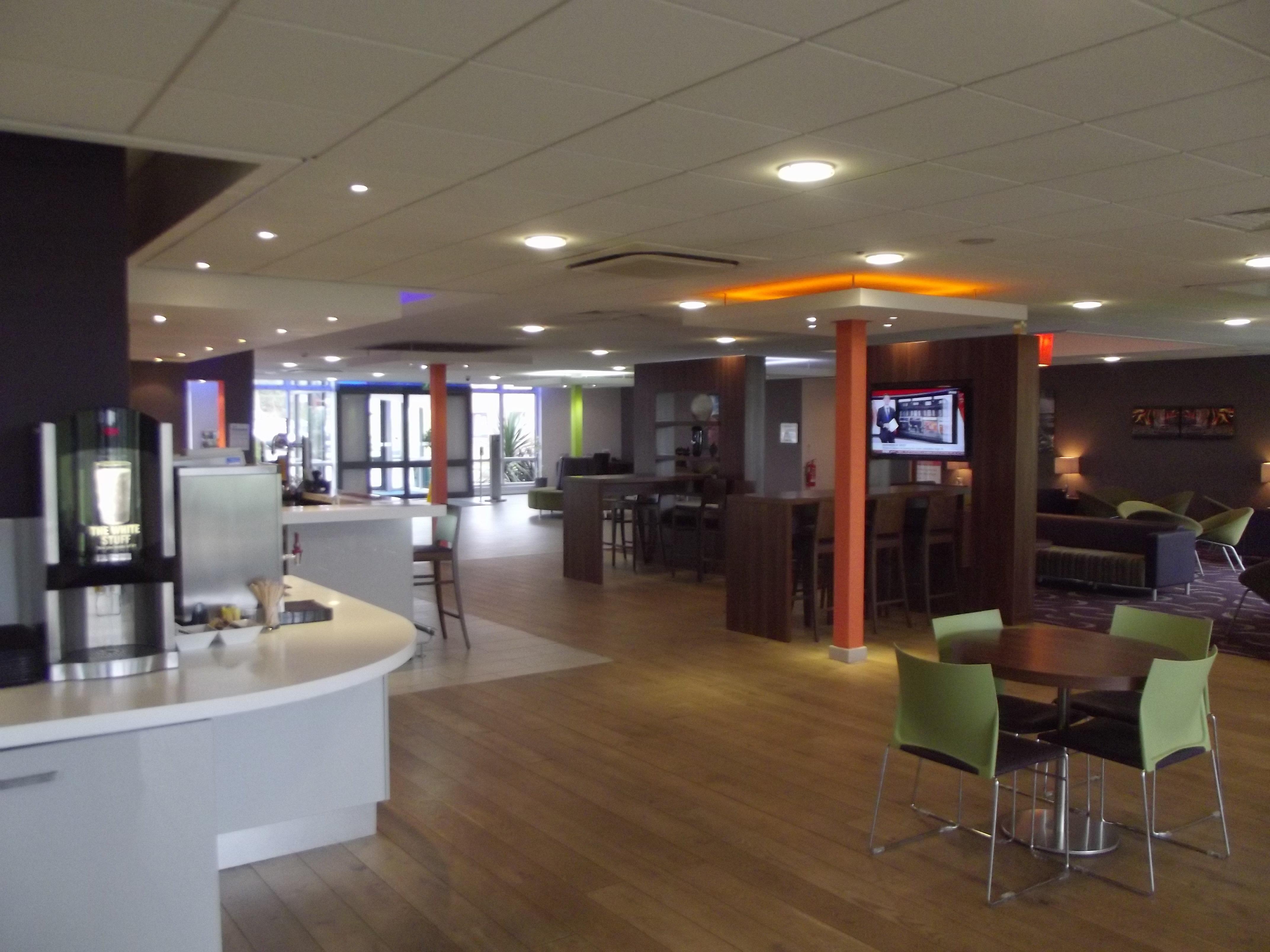 Holiday Inn Express Preston South By Ihg Екстер'єр фото