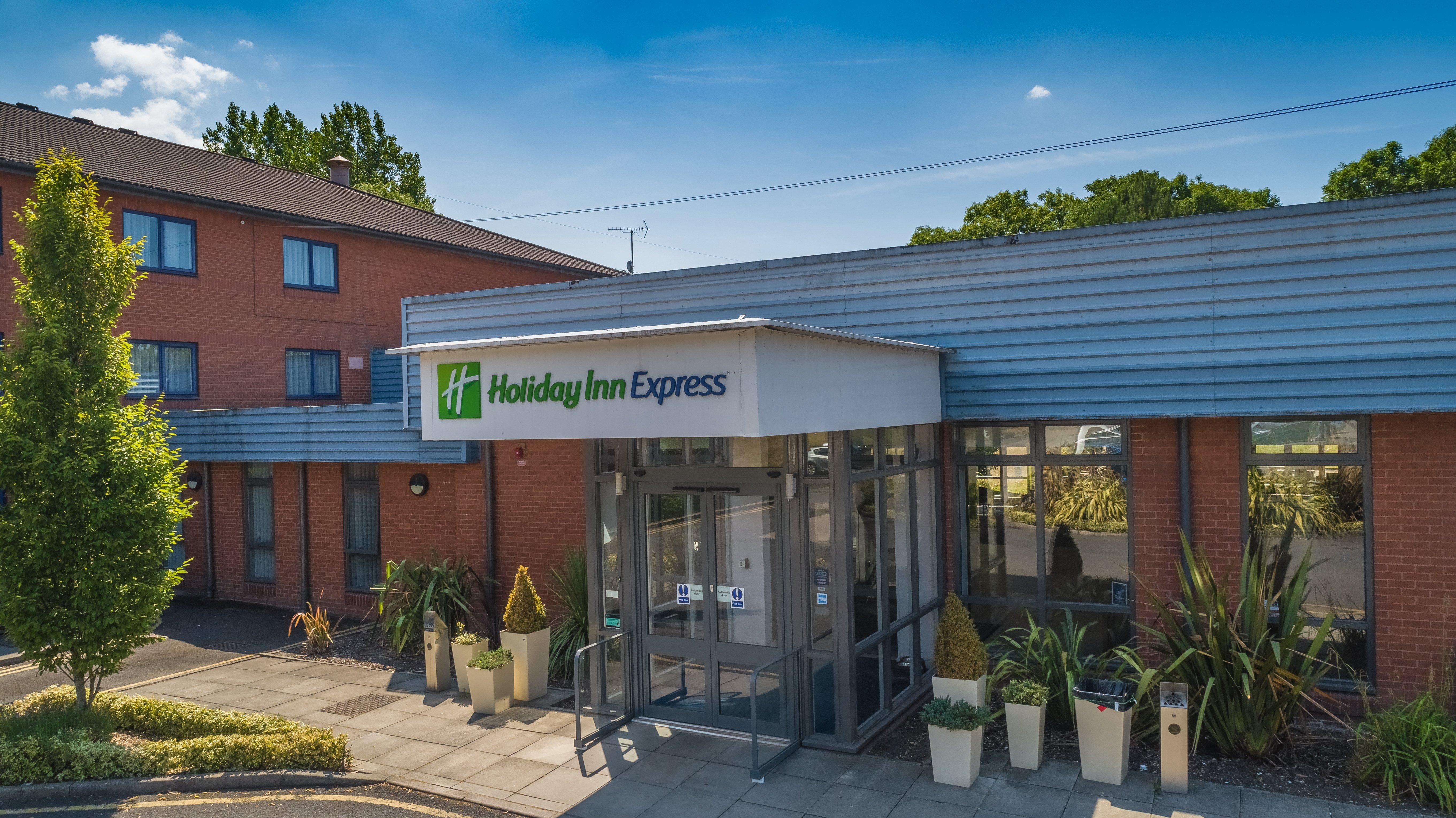 Holiday Inn Express Preston South By Ihg Екстер'єр фото
