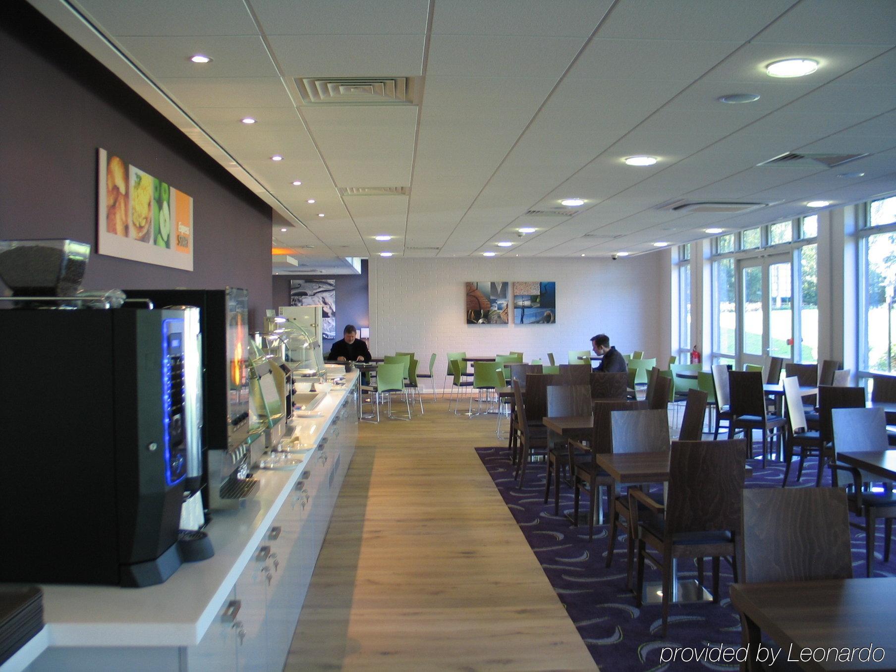 Holiday Inn Express Preston South By Ihg Екстер'єр фото